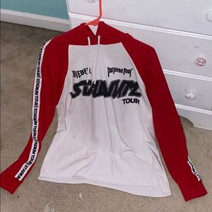 woman’s justin bieber oversized hoodie